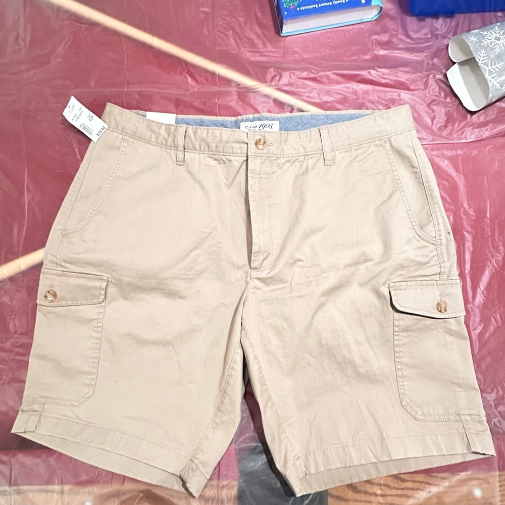 Jos. A. Bank Beige Cargo Shorts NWT